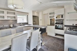 Kitchen/breakfast room- click for photo gallery